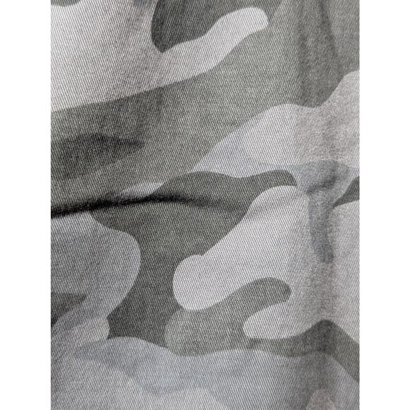 Torrid NWT Weekend Mid-Rise Straight Stretch Twill Camo Cadet Grey 2R (2X) - Picture 6 of 11